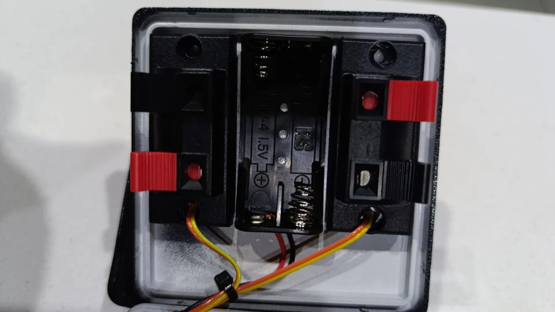 Kriek /Poffadder | Remote discharge and sensors available as optional extras | Outdoor Innovation