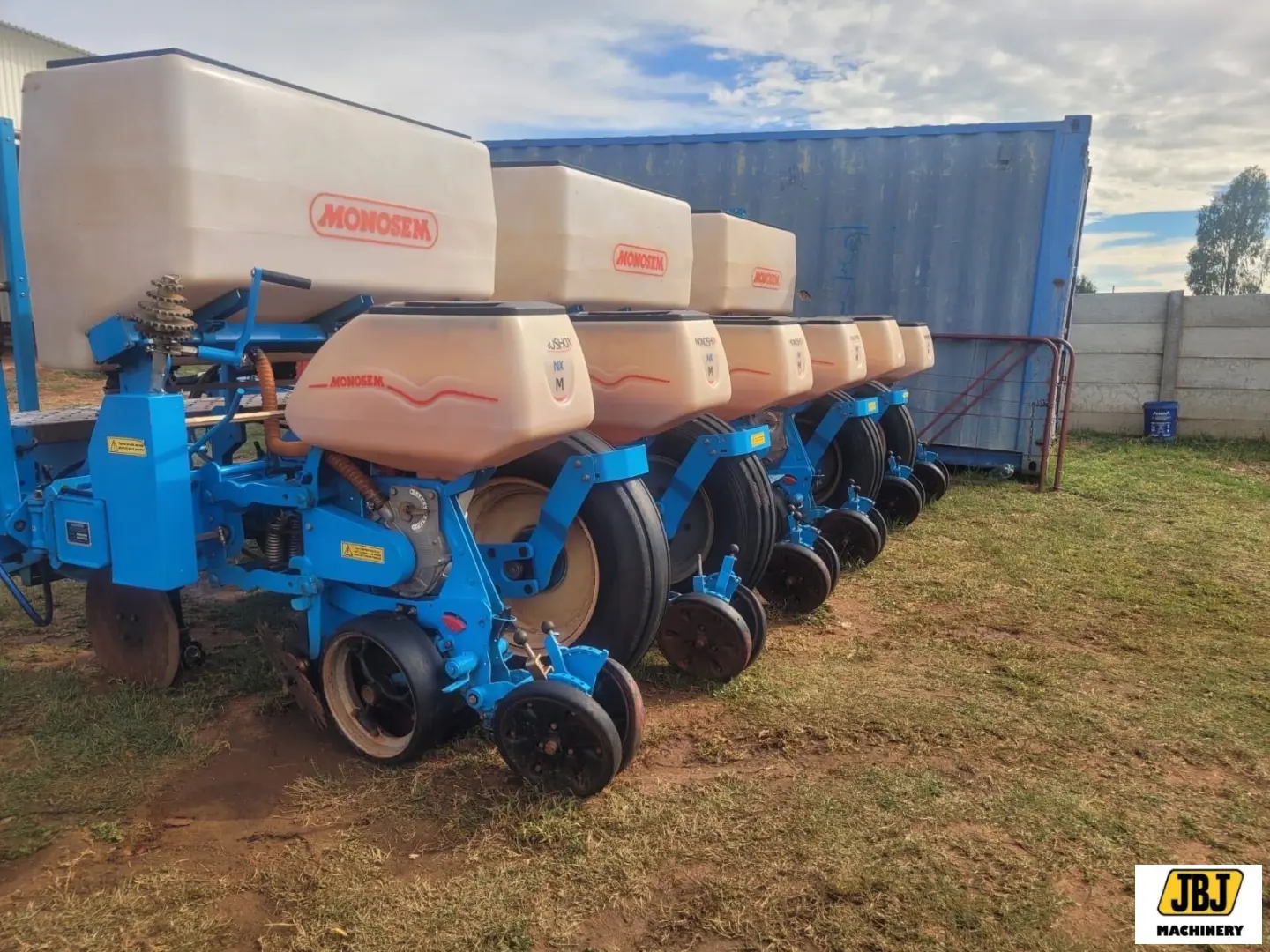 6row planter Monosem 