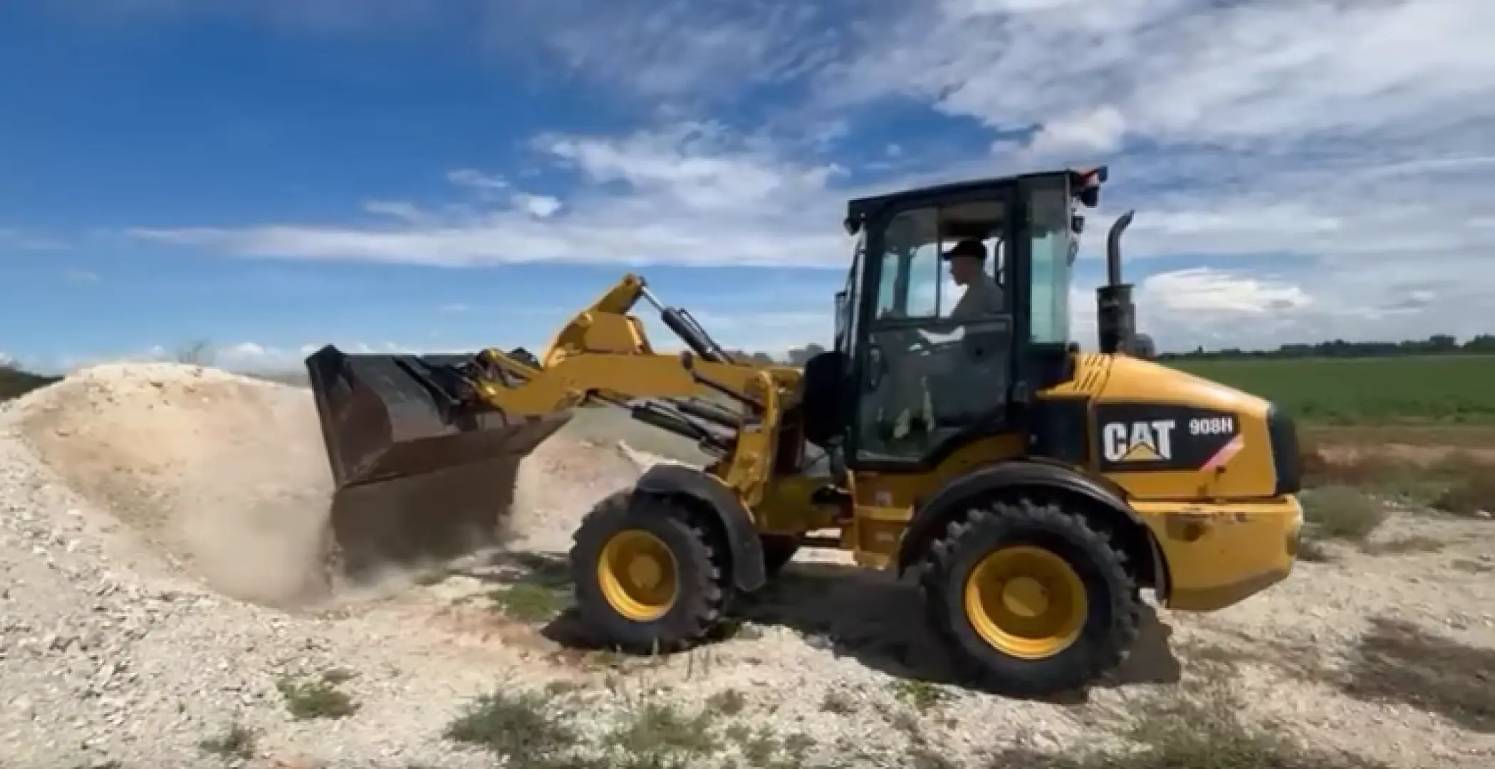 2010 CAT 908 H Wheel Loader | Agrimar 