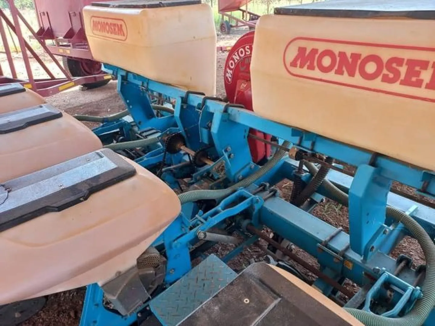 2015 Monosem 4 ry 76/91 cm planter | MK Landbou Dienste