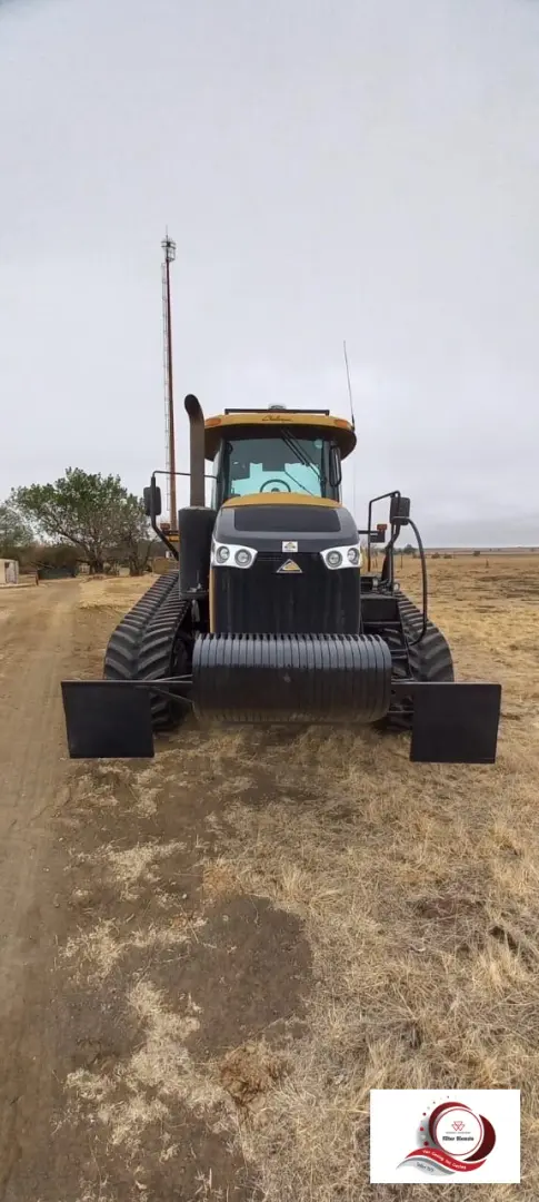 Challenger MT775E