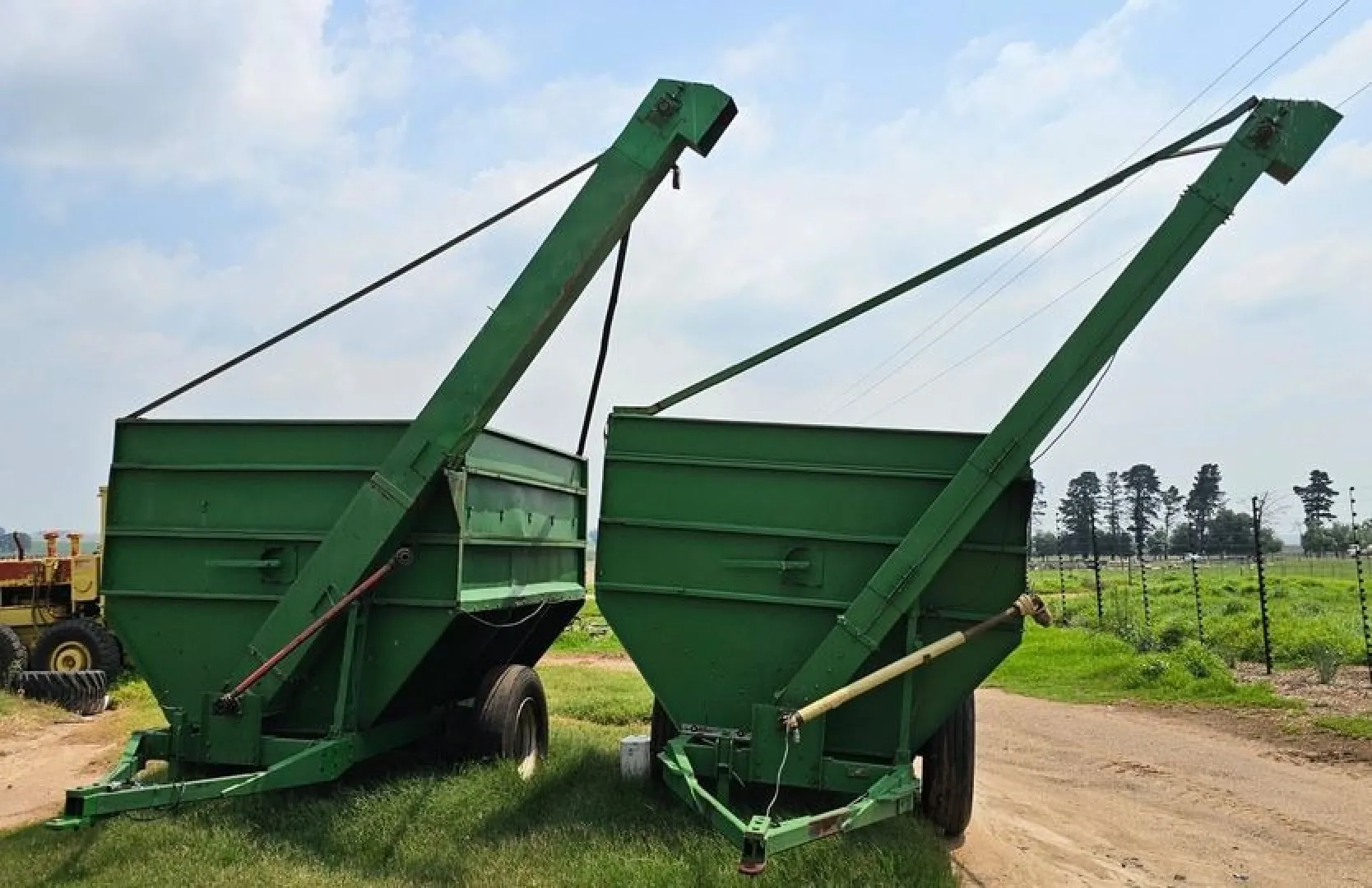 2x 8 ton tapkarre | MK Landbou Dienste