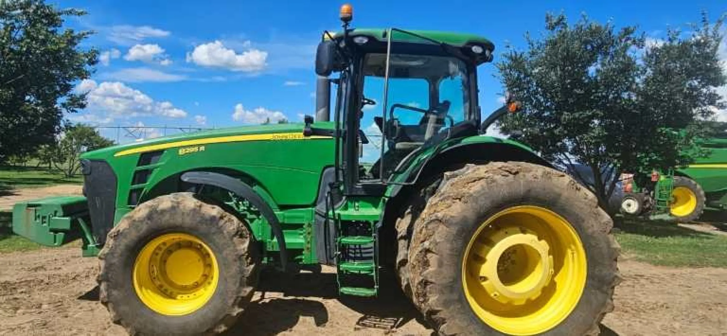 2013 John Deere 8295 R | QAC Equipment