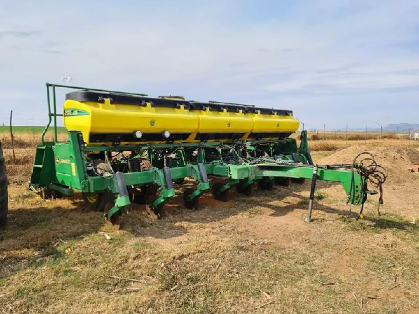 2011 John Deere 2113 | MK Landbou Dienste