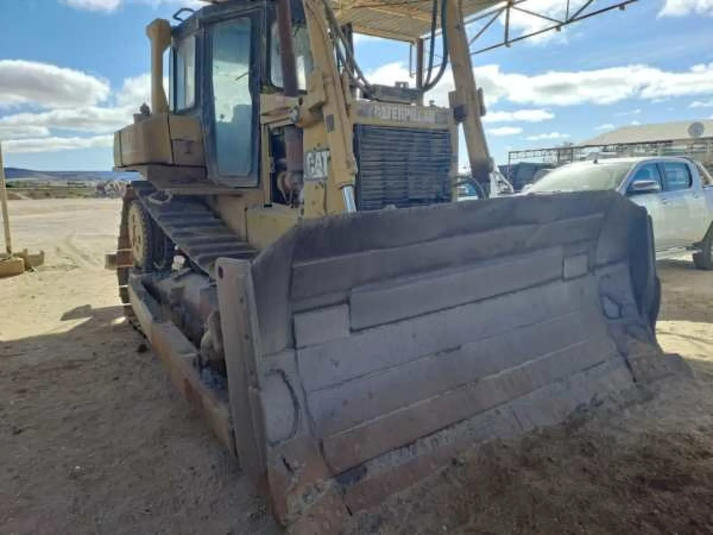 1996 Cat D6H New Chains | QAC Equipment