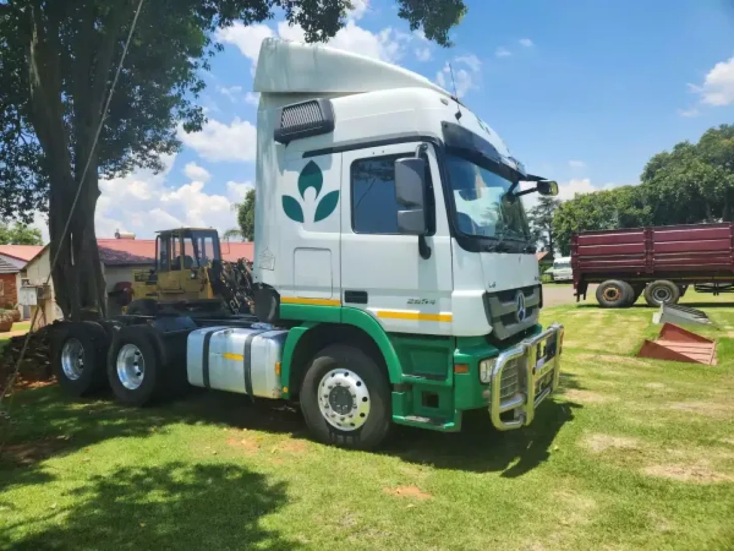 2014 Actros 26 54 | QAC Equipment